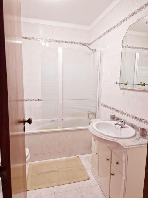 Apartamento Armanbel Apartment Sesimbra Luaran gambar